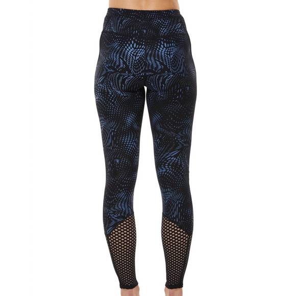 NEW SHAPE ACTIVE warp dot element leggings in warp dot element - Picture 2 of 2